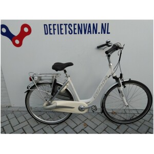 Gepida City Wit Dames